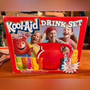 Kool-Aid Drink Set with Pitcher and Cups new retro complete